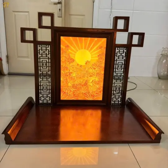 Bàn thờ gỗ kết hợp tranh trúc chỉ hoa sen