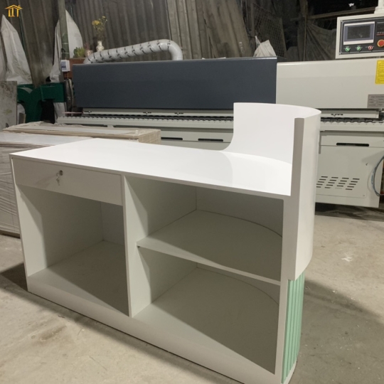 Bàn Làm Việc Gỗ Giá Rẻ Tự Động 