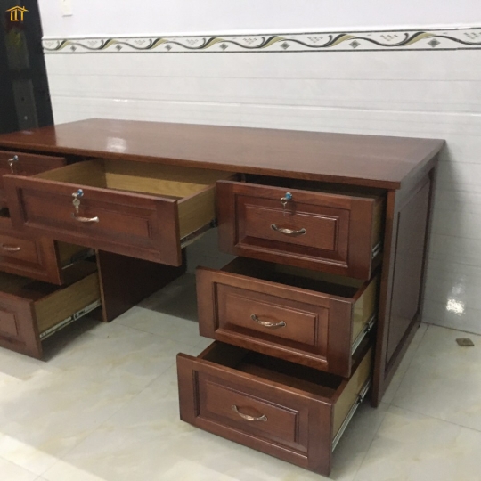 Bàn làm việc 2